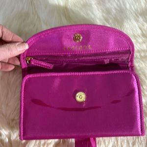 FREE* with purchase! Caesars pink satin jewelry wrap 🎁